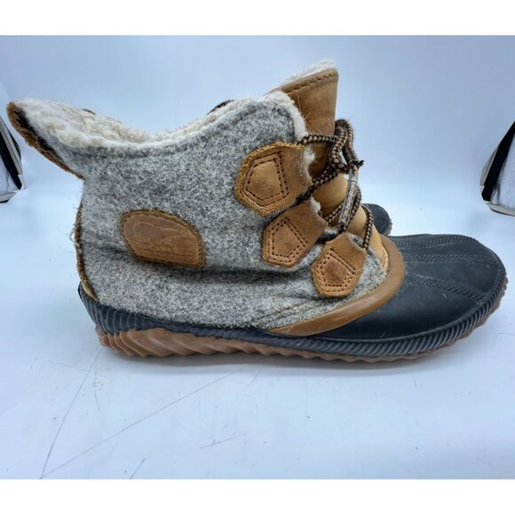 Sorel Womens Classic Waterproof Boots Size 9 Natural Cozy Lace Up Outdoors - Picture 8 of 14